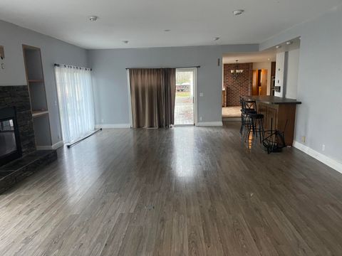 Tiny photo for 800 Sunny Glen Way, Wolf Creek, OR 97497 (MLS # 220215431)