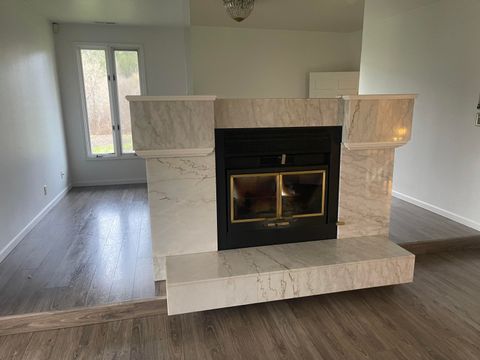 Tiny photo for 800 Sunny Glen Way, Wolf Creek, OR 97497 (MLS # 220215431)