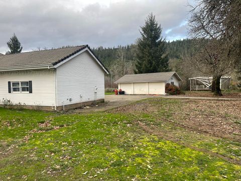 Tiny photo for 800 Sunny Glen Way, Wolf Creek, OR 97497 (MLS # 220215431)