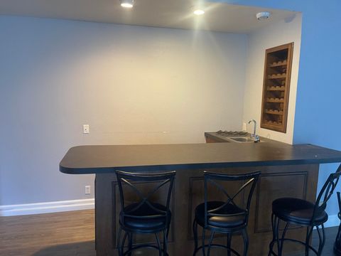 Tiny photo for 800 Sunny Glen Way, Wolf Creek, OR 97497 (MLS # 220215431)