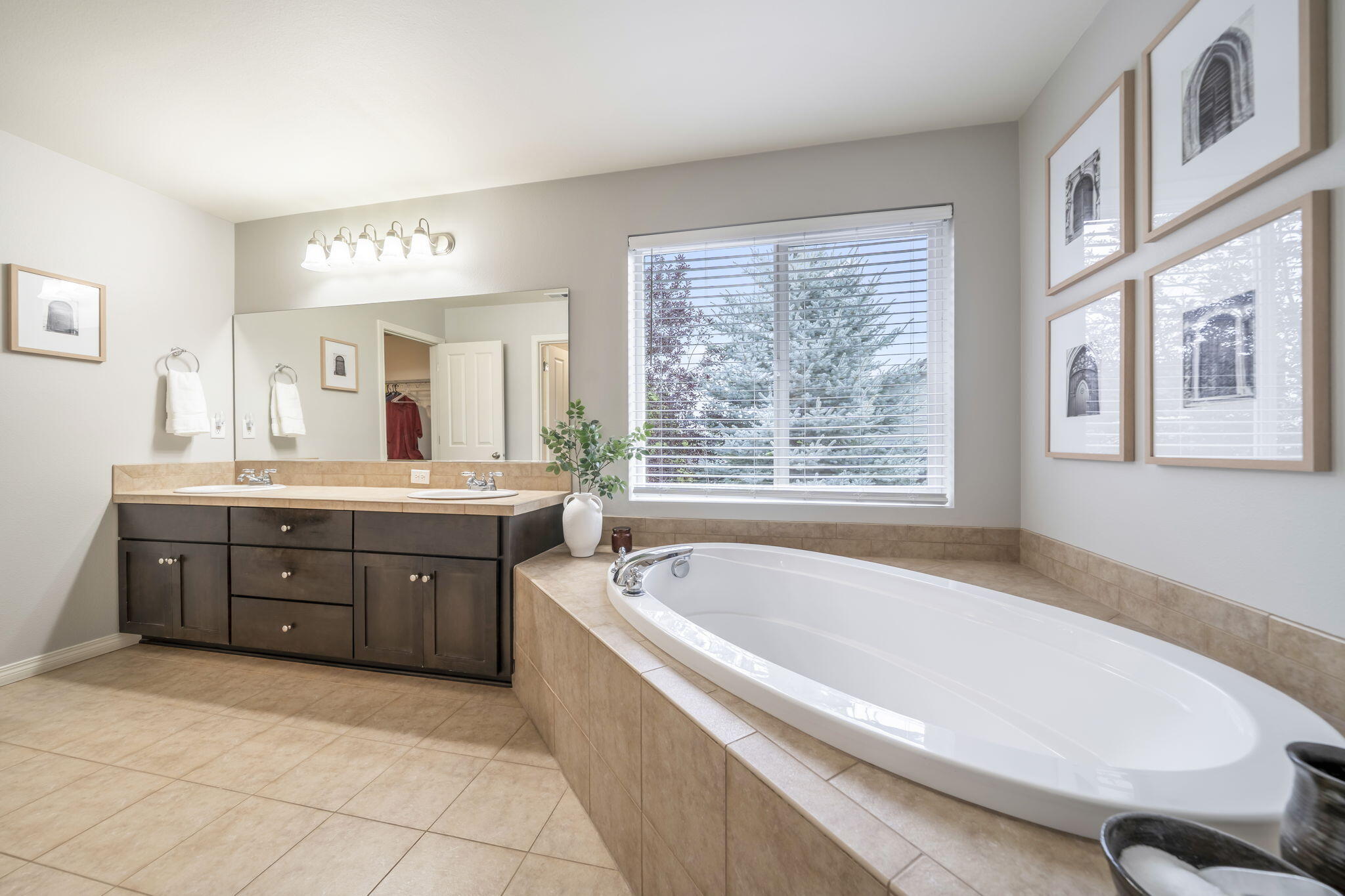 Summit Crest - Residential