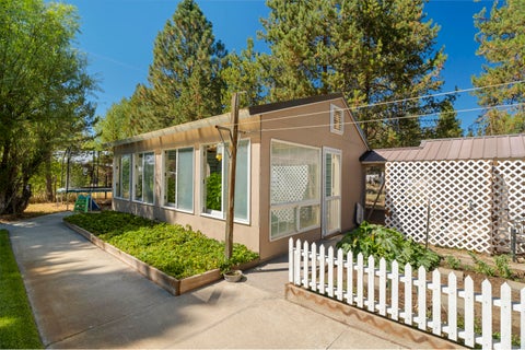 Tiny photo for 51445 Ash Road, La Pine, OR 97739 (MLS # 220222348)