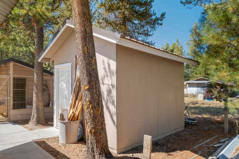 Tiny photo for 51445 Ash Road, La Pine, OR 97739 (MLS # 220222348)