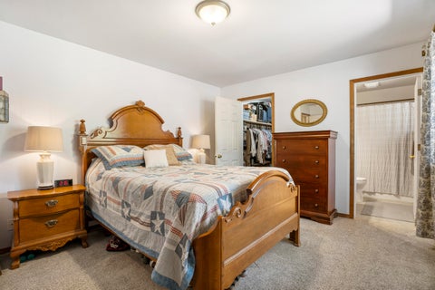 Tiny photo for 51445 Ash Road, La Pine, OR 97739 (MLS # 220222348)