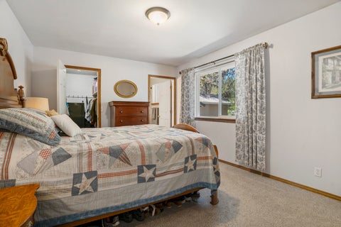 Tiny photo for 51445 Ash Road, La Pine, OR 97739 (MLS # 220222348)