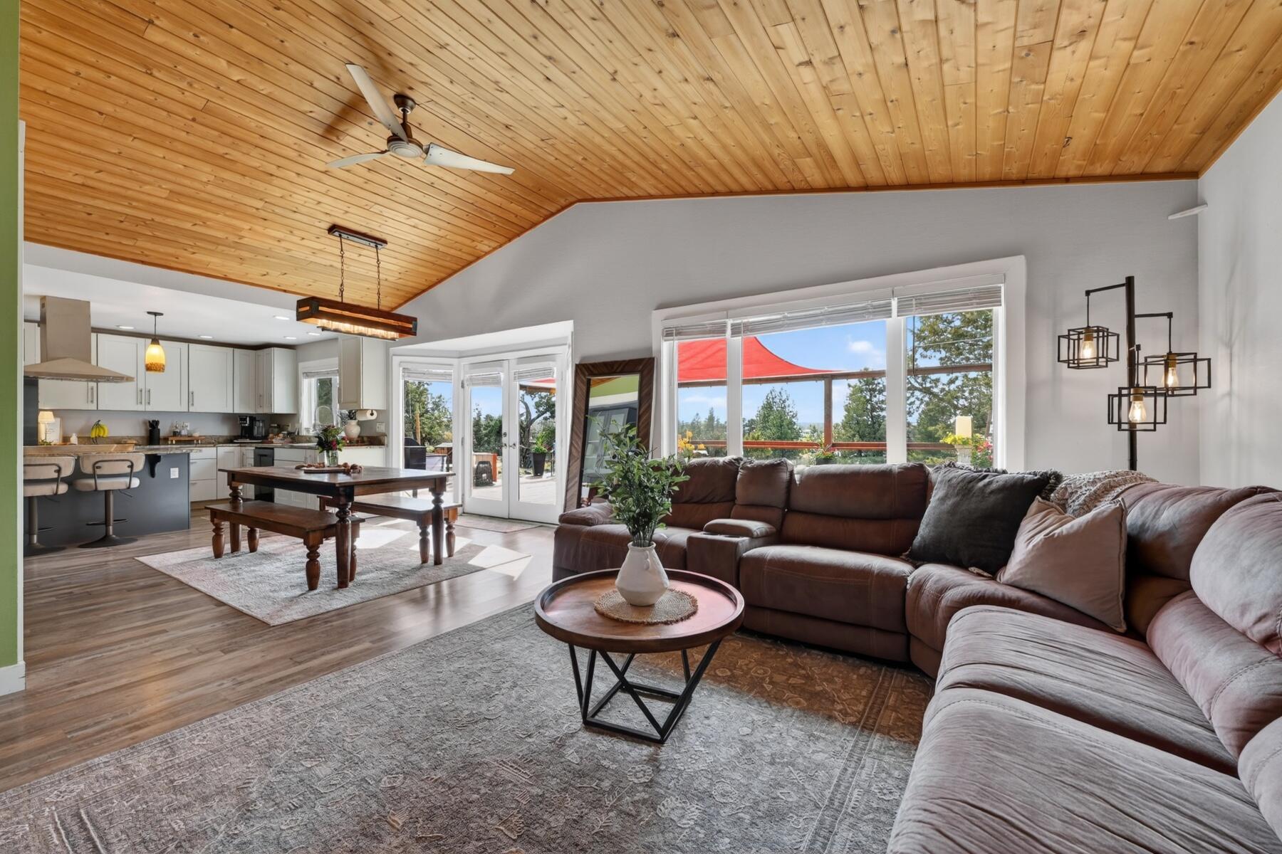 64911 Glacier View Drive