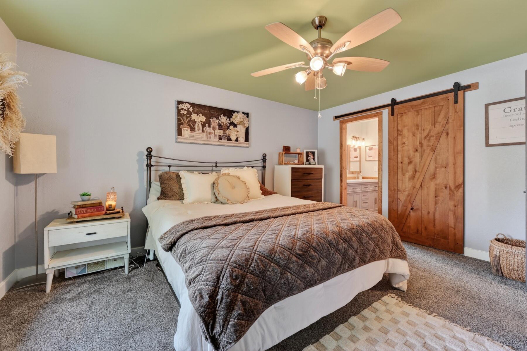 64911 Glacier View Drive
