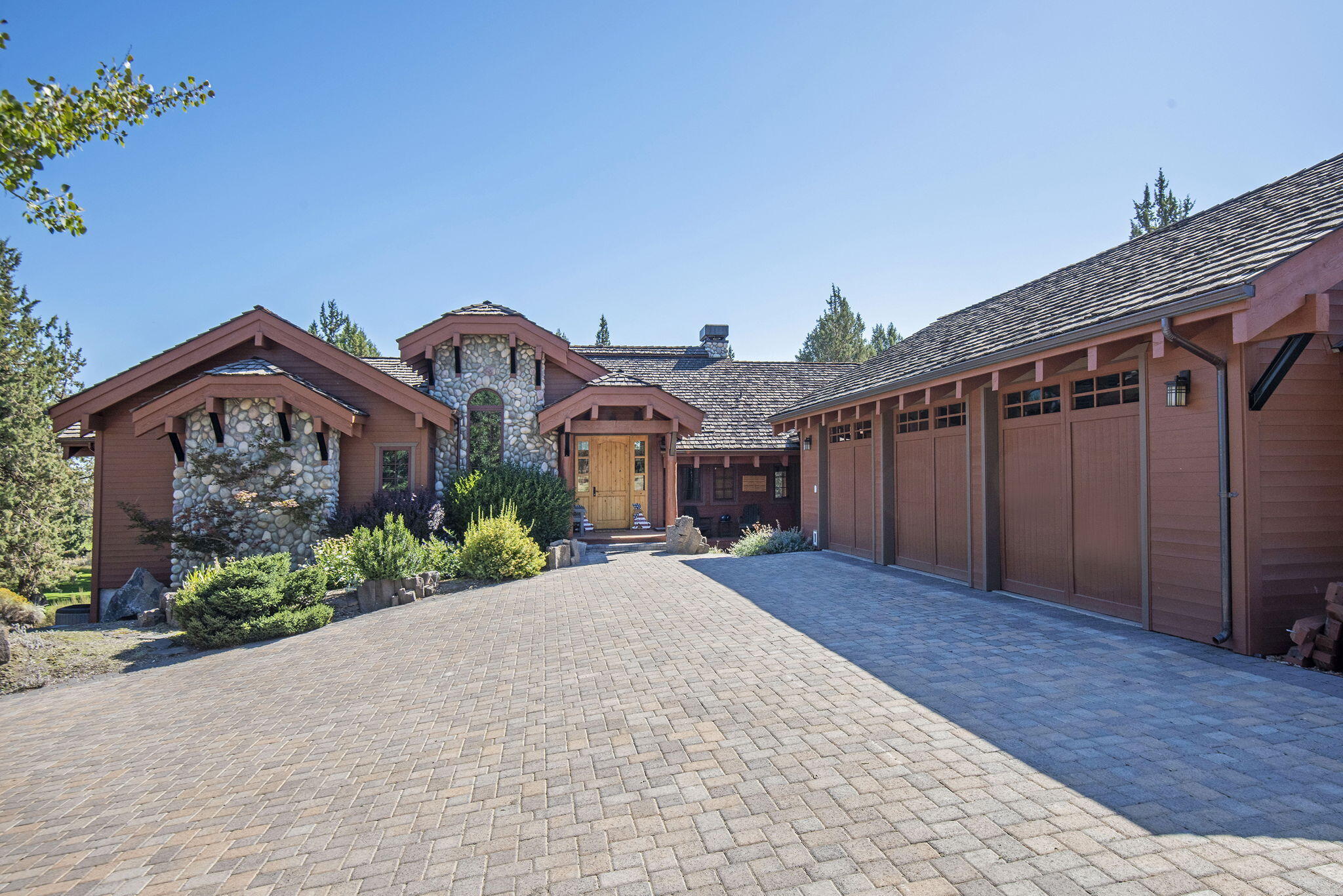 Sun Cloud Estate - Residential