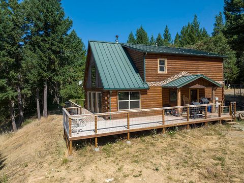 Tiny photo for 125 Warren Road, Selma, OR 97538 (MLS # 220213915)