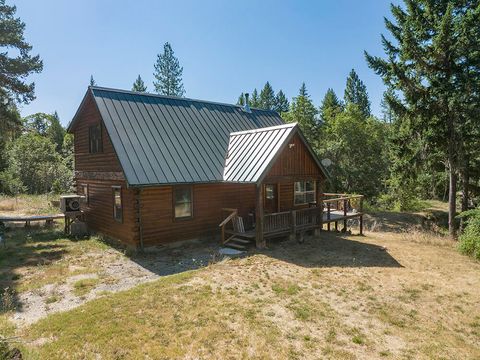 Tiny photo for 125 Warren Road, Selma, OR 97538 (MLS # 220213915)