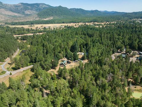 Tiny photo for 125 Warren Road, Selma, OR 97538 (MLS # 220213915)