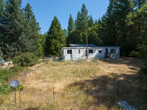 Tiny photo for 125 Warren Road, Selma, OR 97538 (MLS # 220213915)