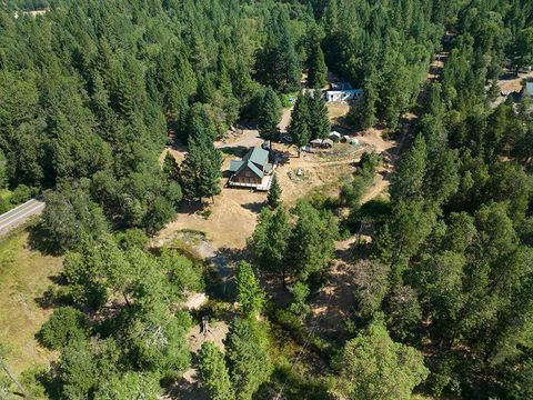 Tiny photo for 125 Warren Road, Selma, OR 97538 (MLS # 220213915)