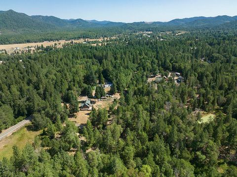 Tiny photo for 125 Warren Road, Selma, OR 97538 (MLS # 220213915)