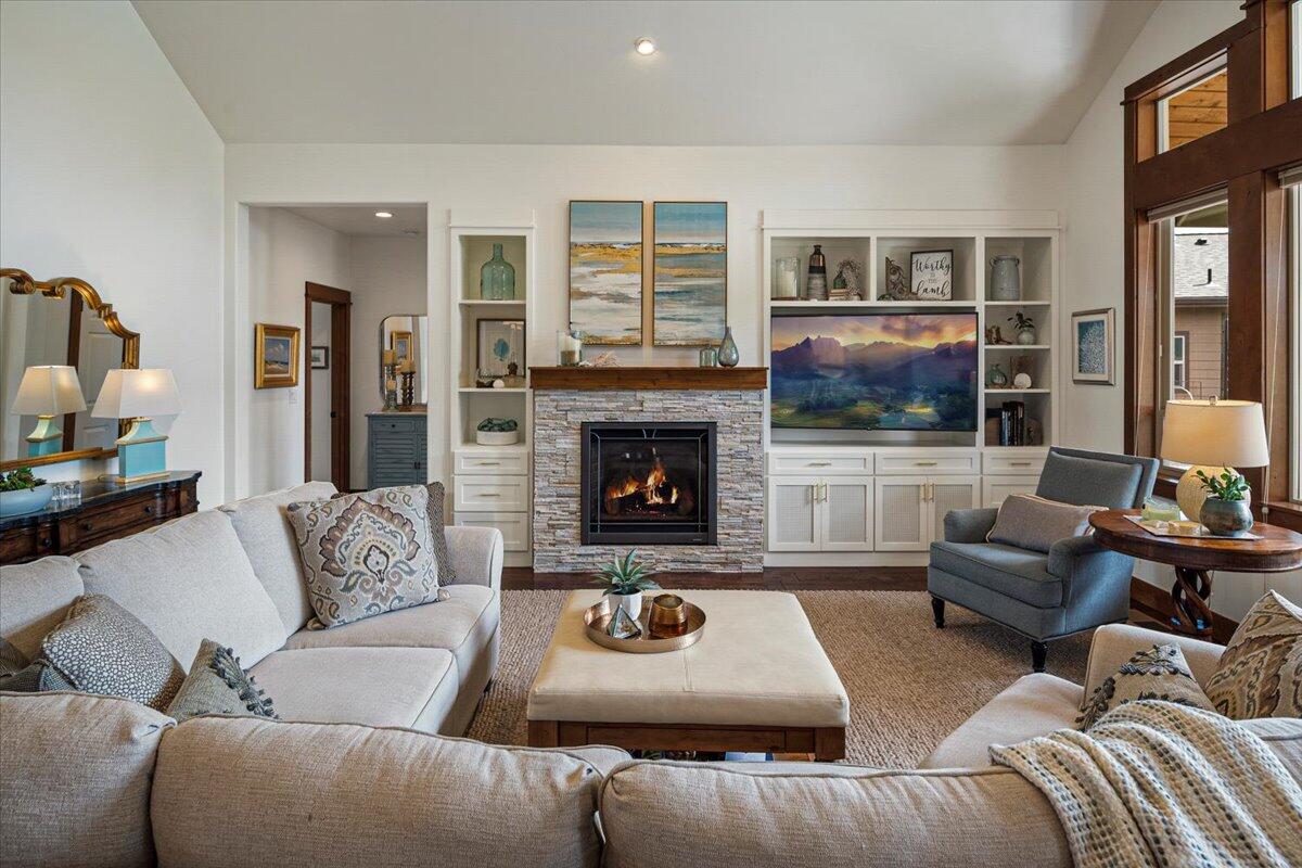 Ridge At Eagle Crest - Residential