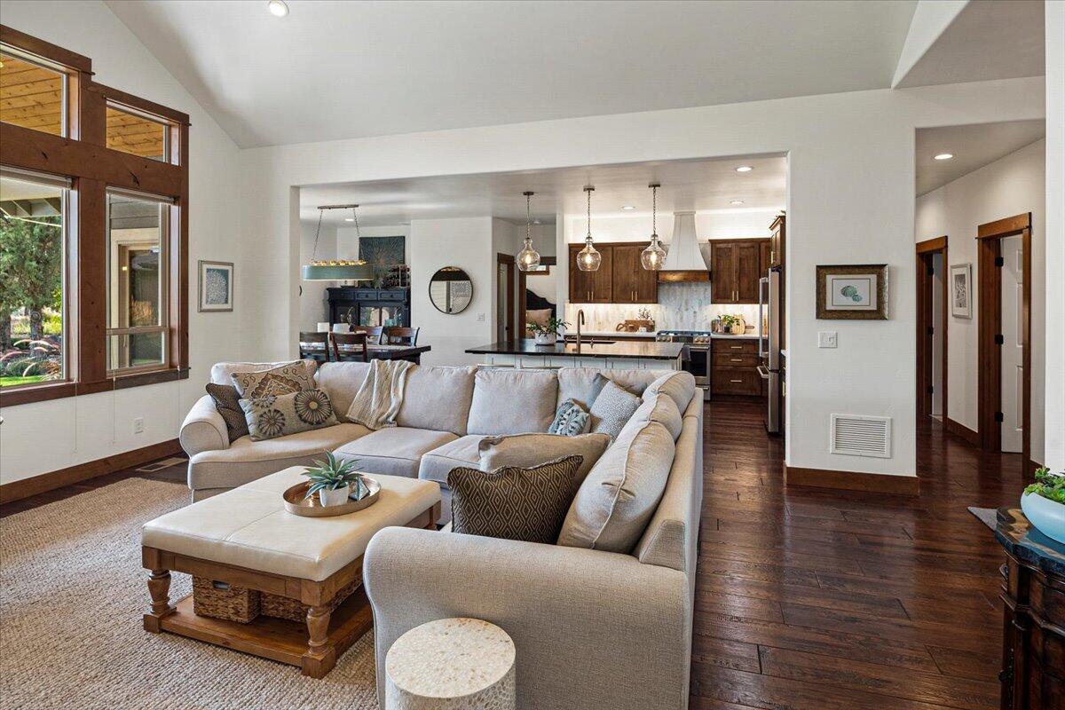 Ridge At Eagle Crest - Residential