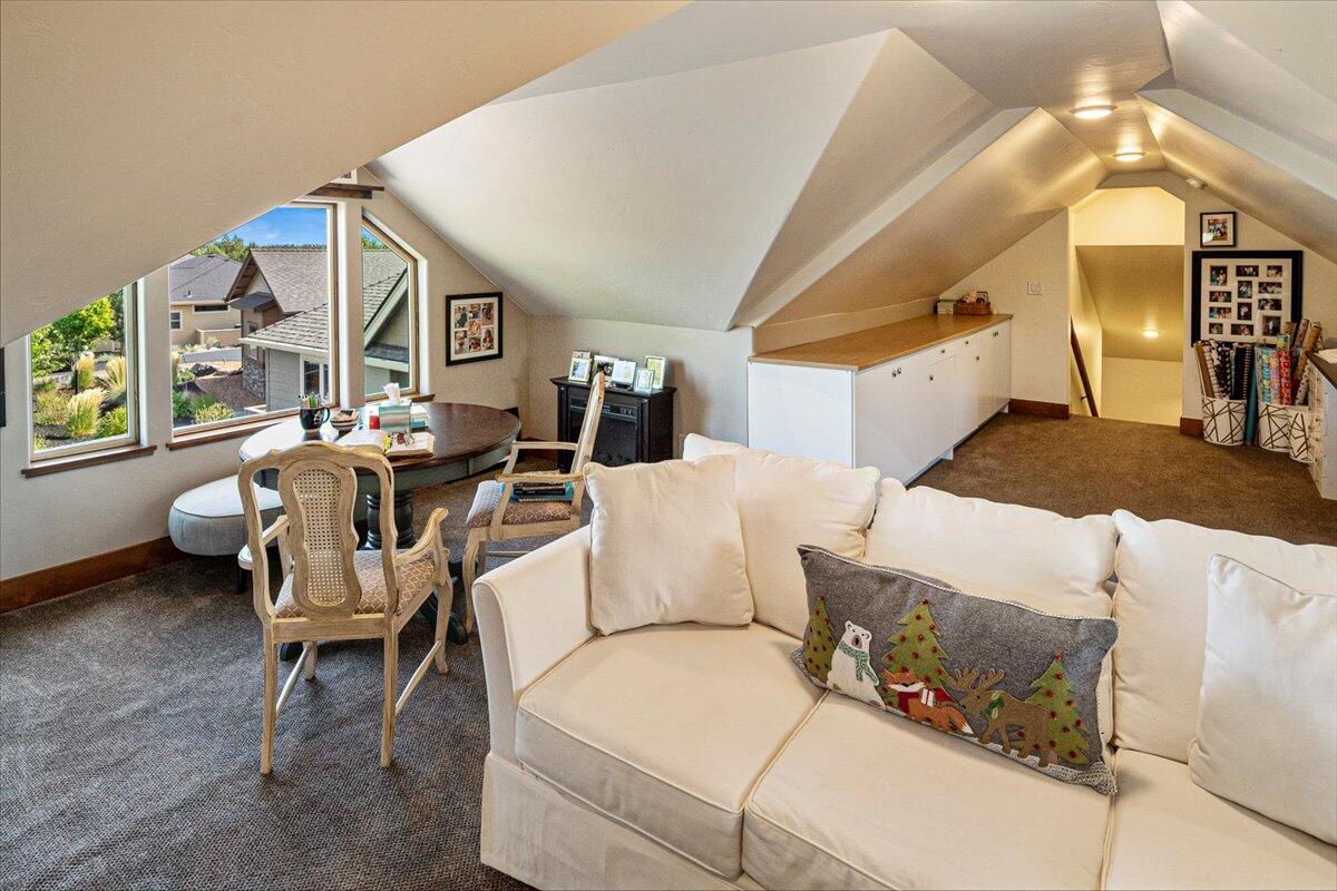 Ridge At Eagle Crest - Residential