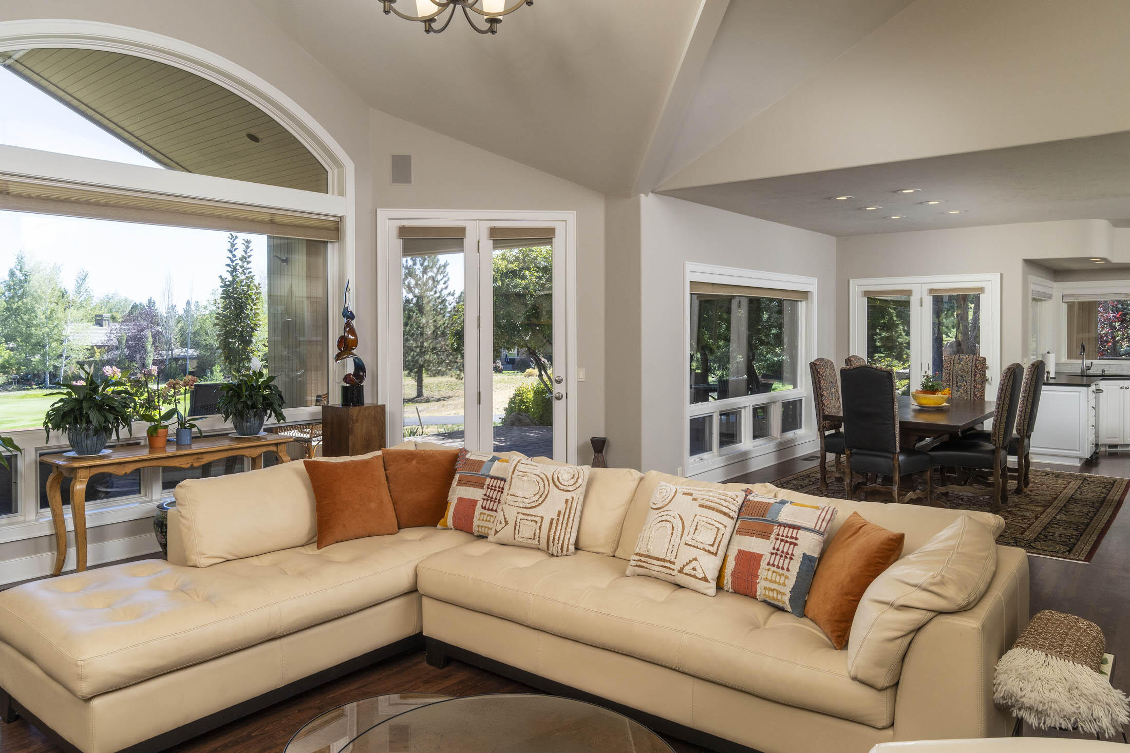 Broken Top - Residential