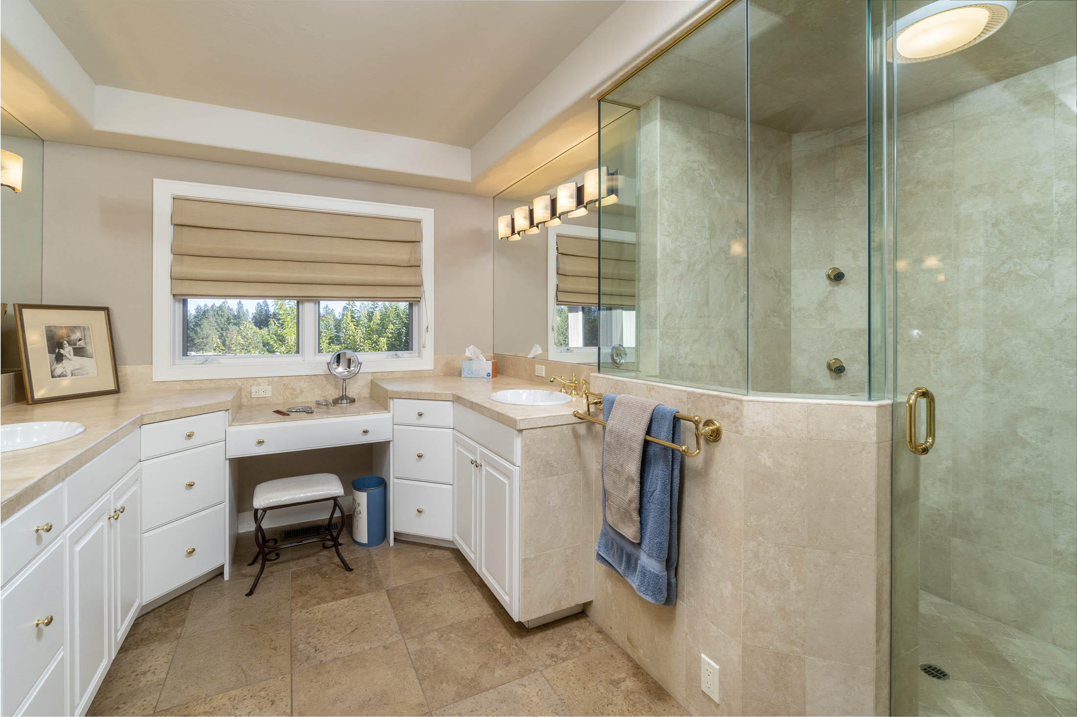 Broken Top - Residential