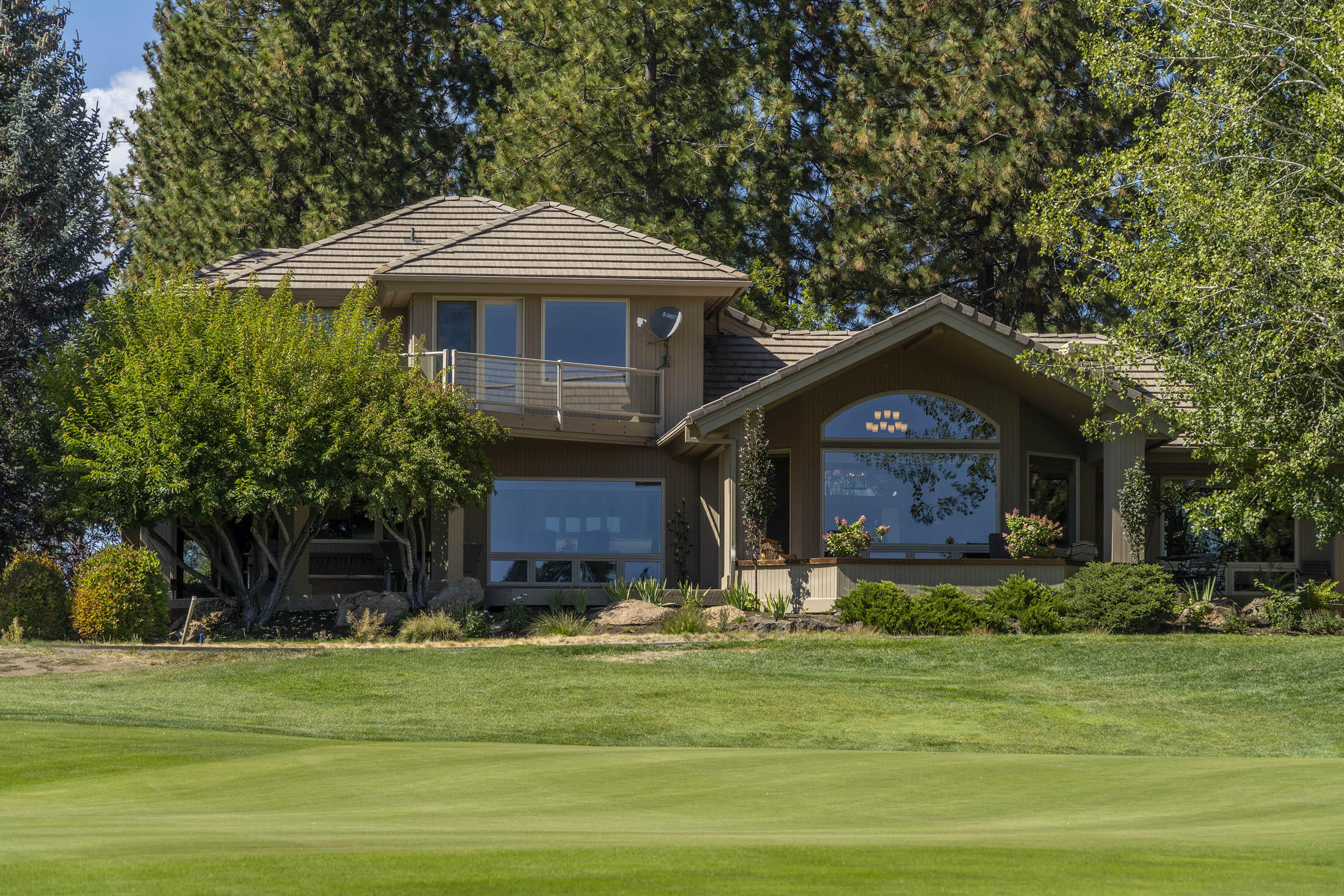 Broken Top - Residential