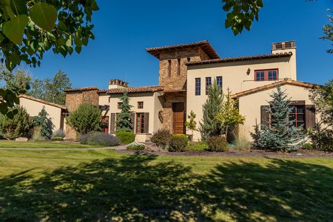 Tiny photo for 10386 NE Sage Lane, Terrebonne, OR 97760 (MLS # 220218445)