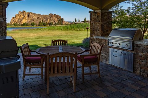 Tiny photo for 10386 NE Sage Lane, Terrebonne, OR 97760 (MLS # 220218445)