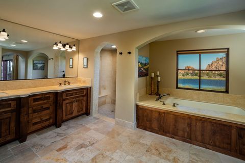 Tiny photo for 10386 NE Sage Lane, Terrebonne, OR 97760 (MLS # 220218445)