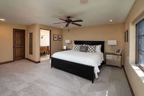 Tiny photo for 10386 NE Sage Lane, Terrebonne, OR 97760 (MLS # 220218445)