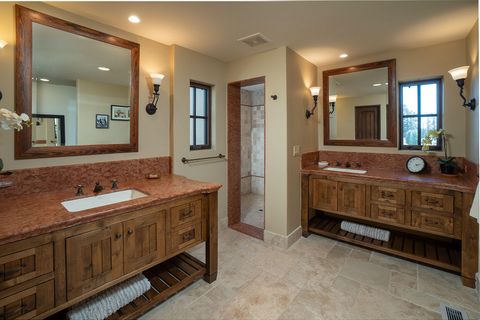 Tiny photo for 10386 NE Sage Lane, Terrebonne, OR 97760 (MLS # 220218445)