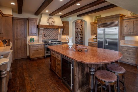 Tiny photo for 10386 NE Sage Lane, Terrebonne, OR 97760 (MLS # 220218445)