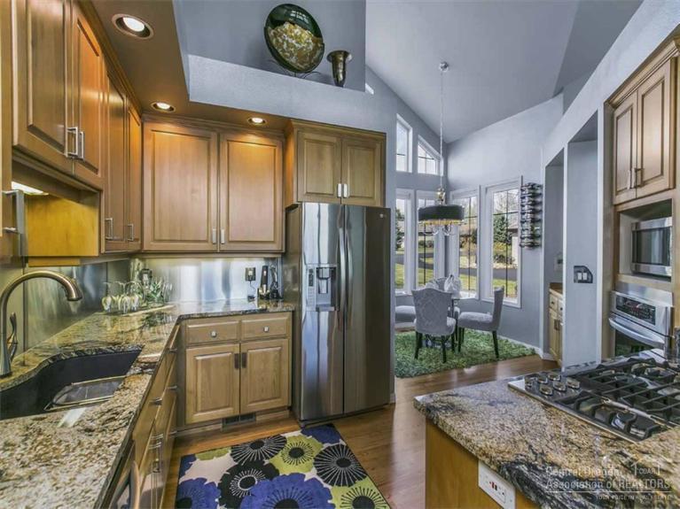 Broken Top - Residential