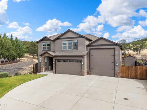 Tiny photo for 4401 Vista Pointe Drive, Medford, OR 97504 (MLS # 220224129)