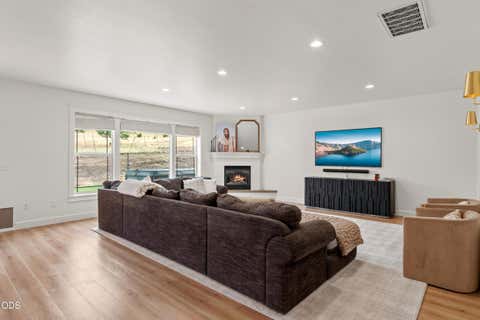 Tiny photo for 4401 Vista Pointe Drive, Medford, OR 97504 (MLS # 220224129)