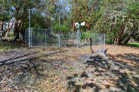 Tiny photo for 10300 N Applegate Road, Grants Pass, OR 97527 (MLS # 220219360)
