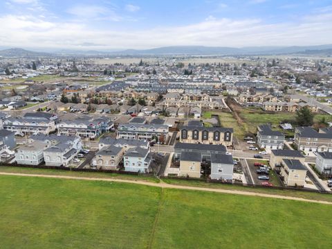 Tiny photo for 7834 Jacqueline Way, White City, OR 97503 (MLS # 220213554)