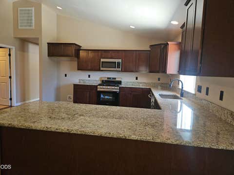 Tiny photo for 5545 Sturdivant AVE, Klamath Falls, OR 97603 (MLS # 220223749)