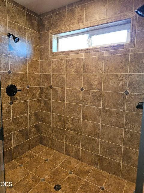 Tiny photo for 5545 Sturdivant AVE, Klamath Falls, OR 97603 (MLS # 220223749)