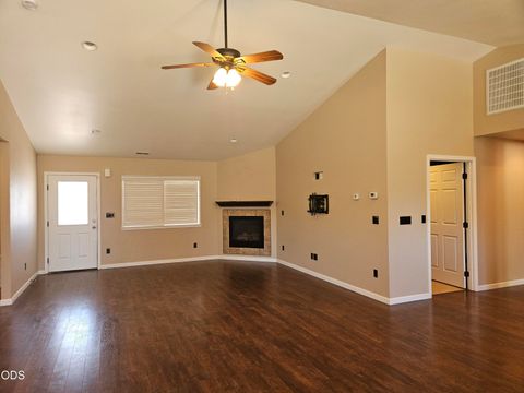 Tiny photo for 5545 Sturdivant AVE, Klamath Falls, OR 97603 (MLS # 220223749)