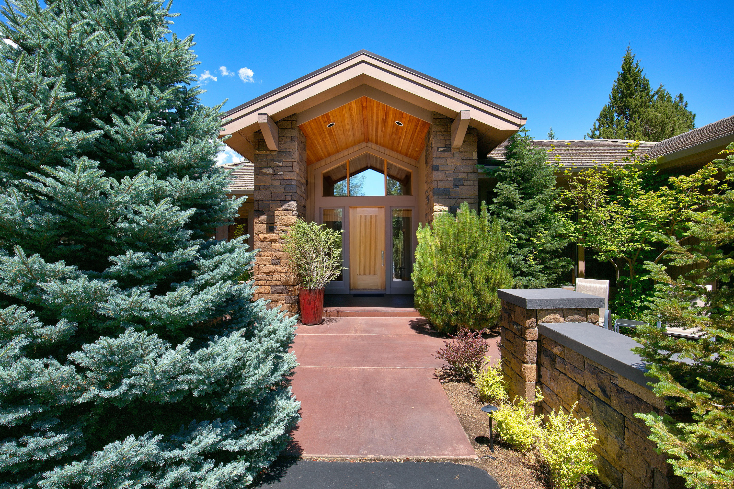 Broken Top - Residential