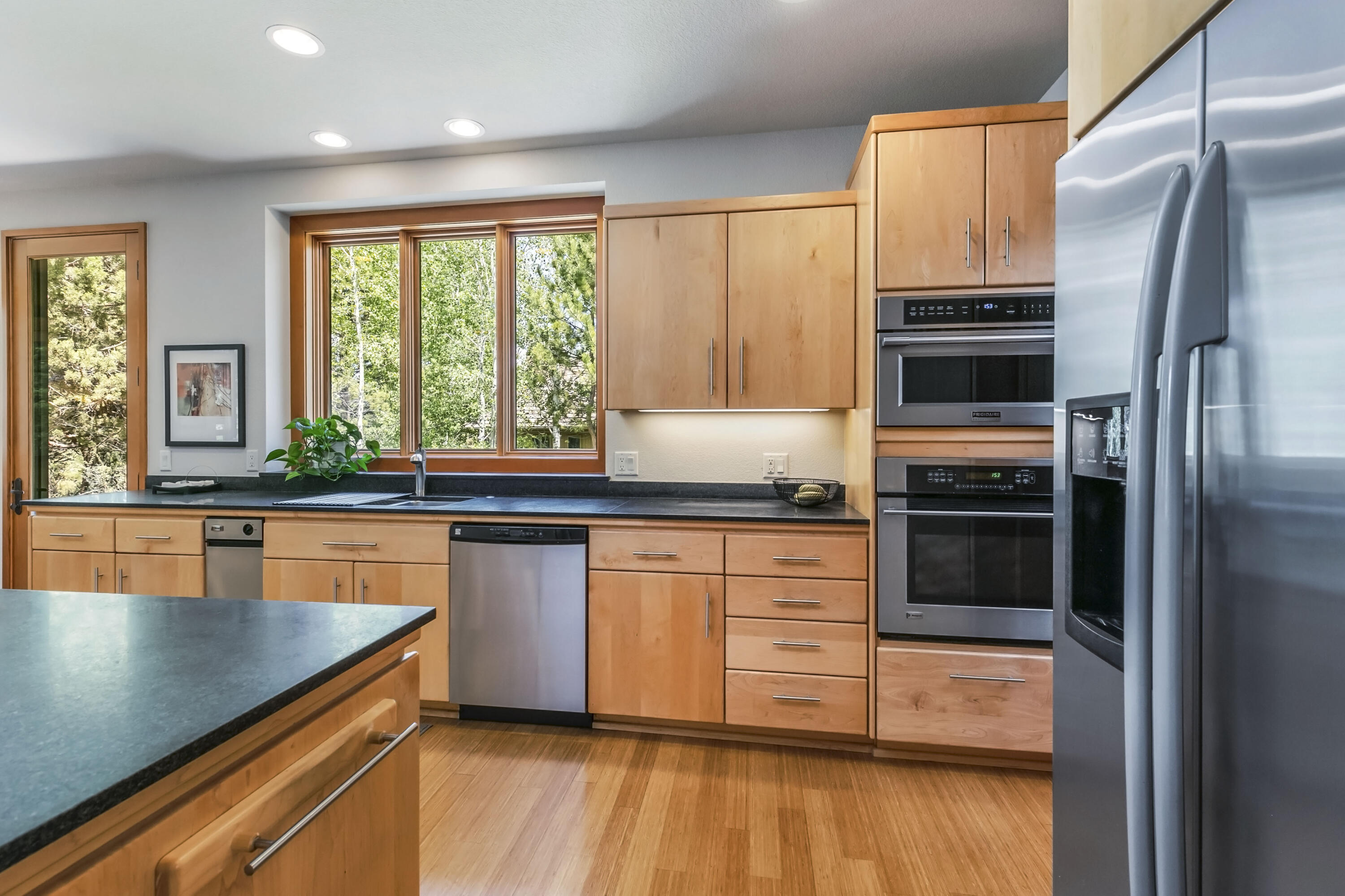 Broken Top - Residential