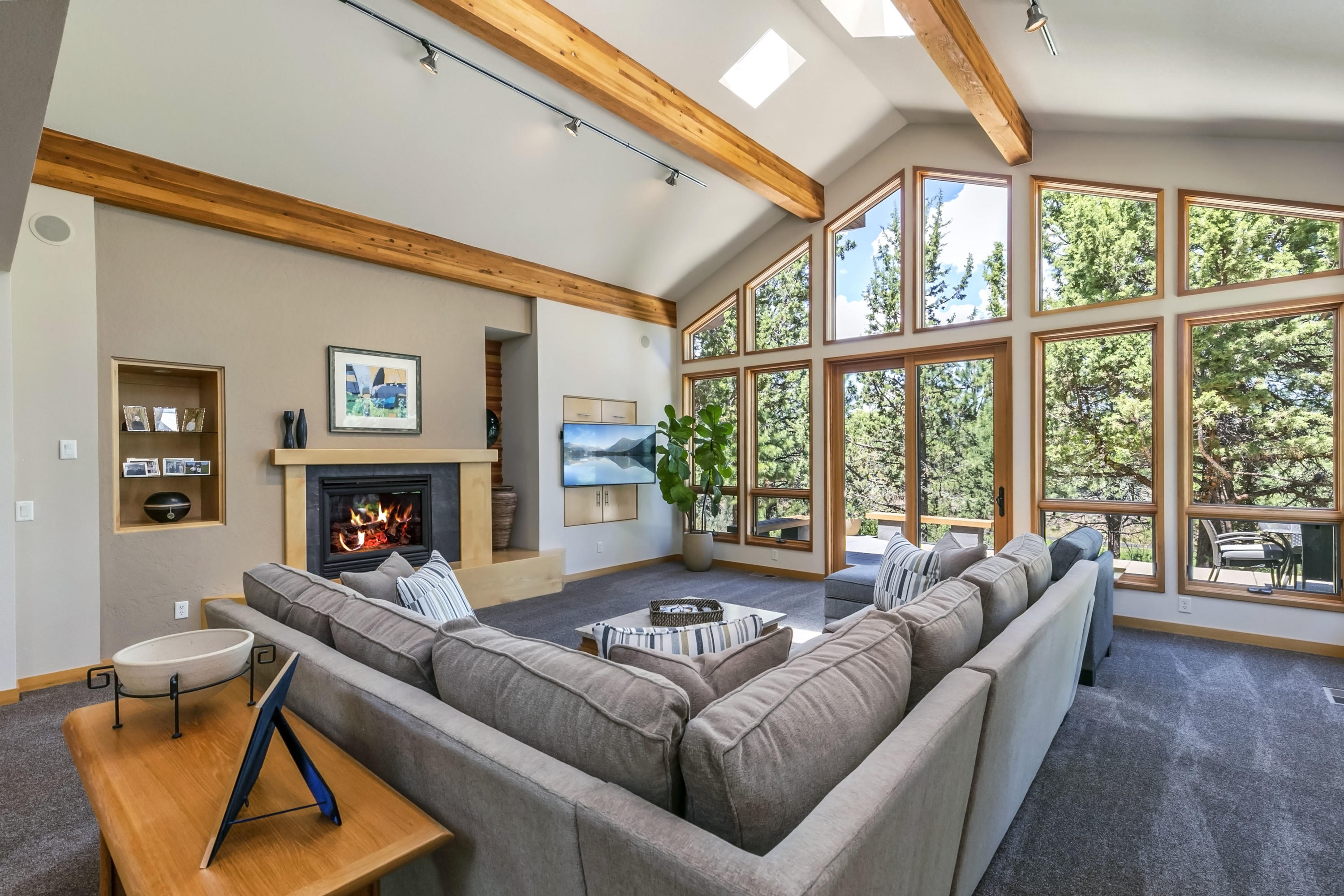 Broken Top - Residential