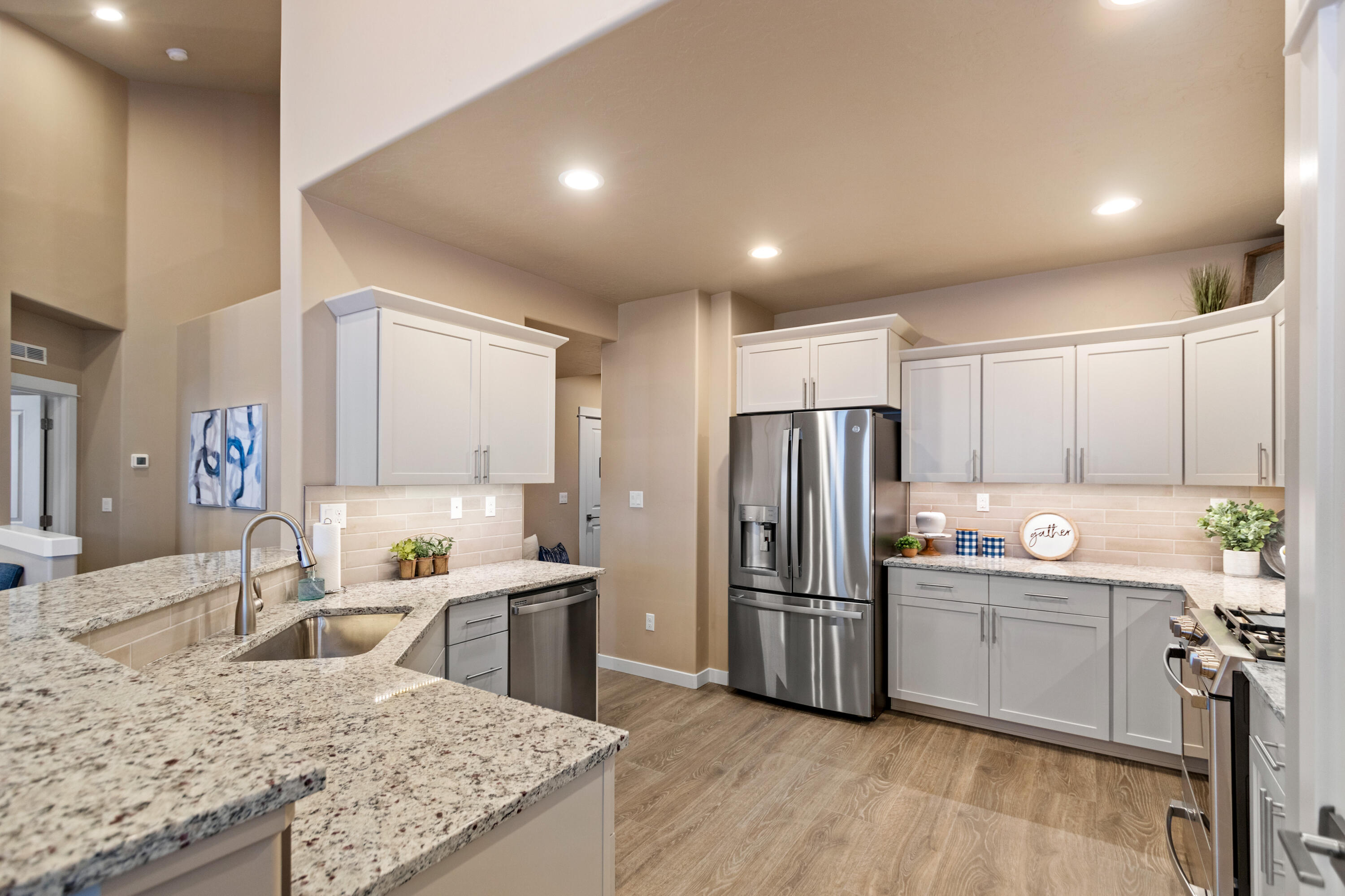 Mckenzie Meadow Vill - Residential