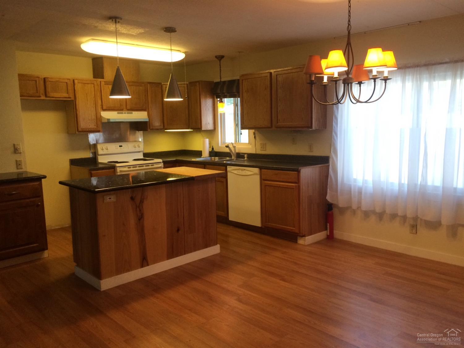 Romaine Village - Residential