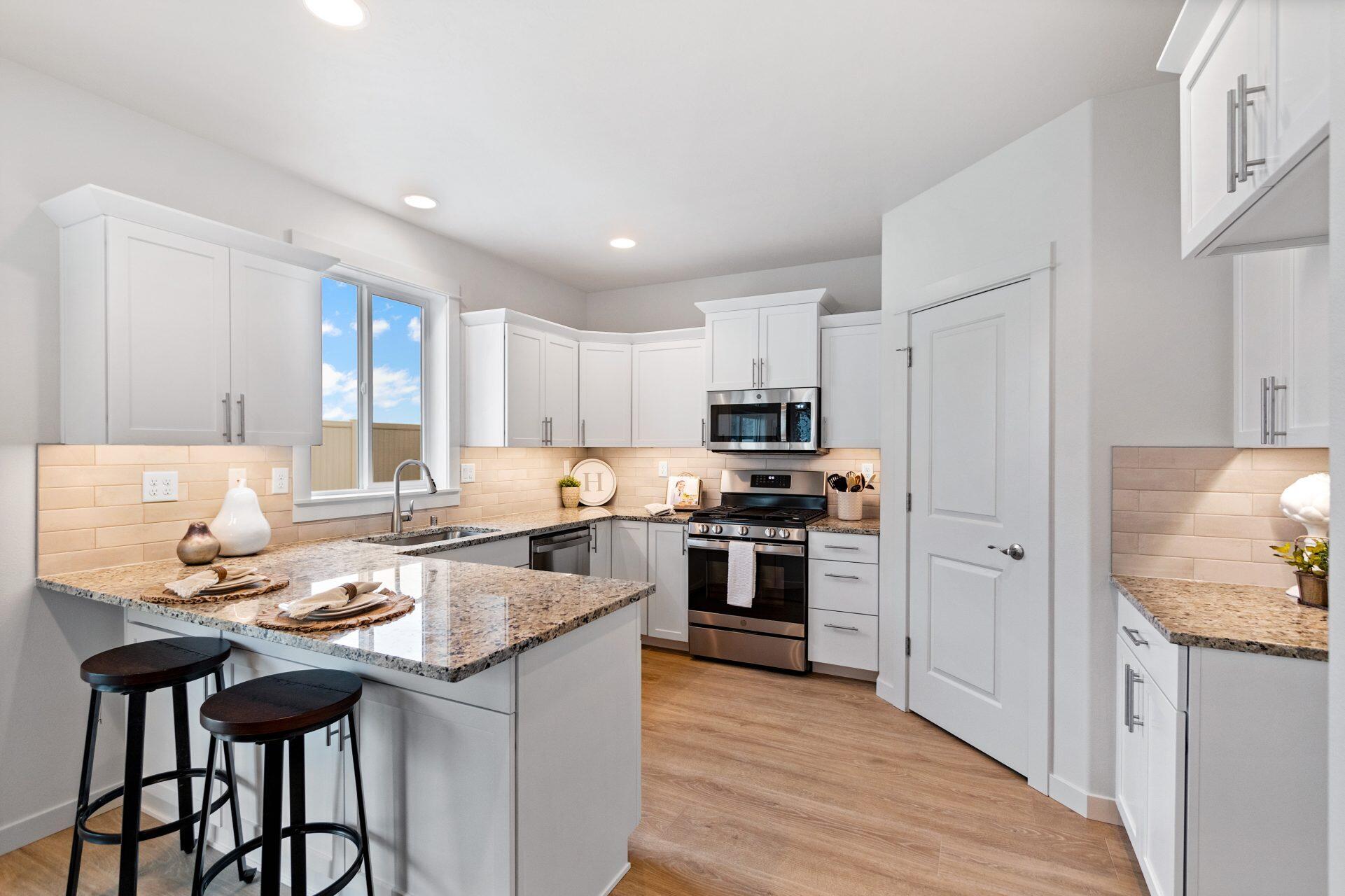 Mckenzie Meadow Vill - Residential