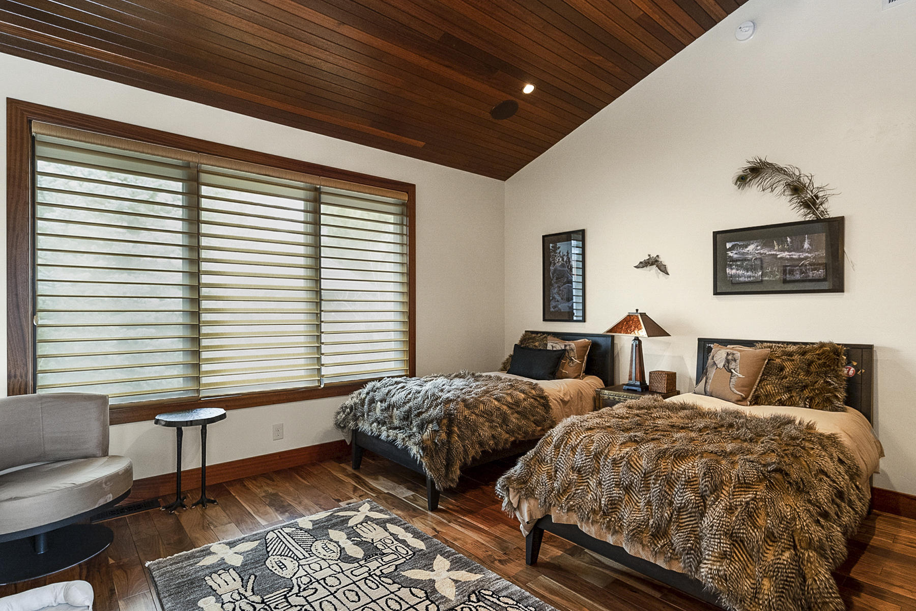 Broken Top - Residential