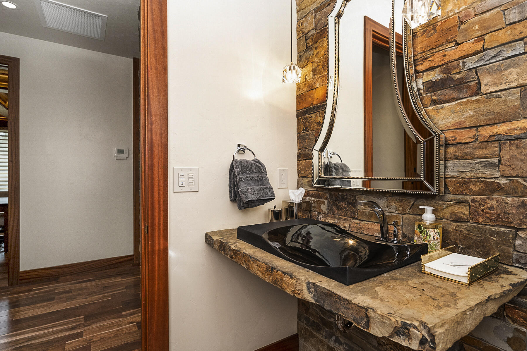 Broken Top - Residential