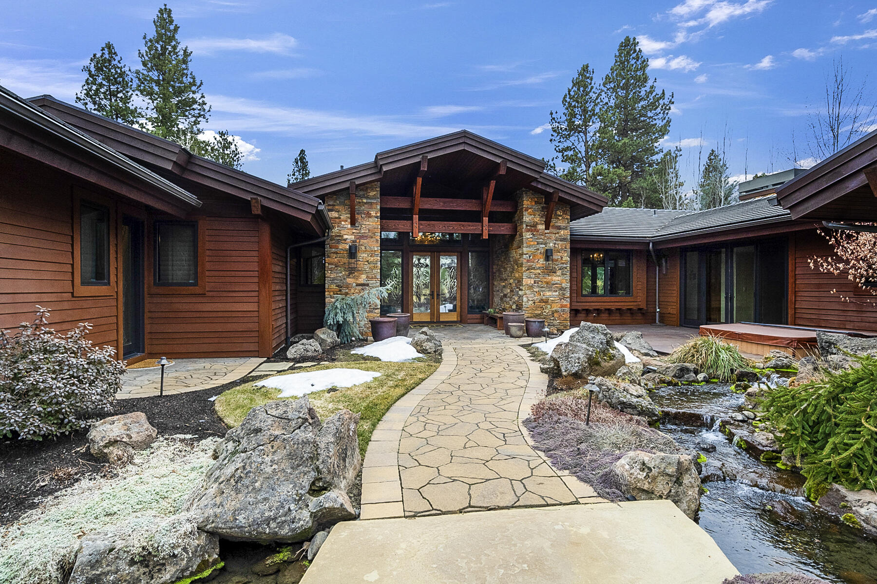 Broken Top - Residential