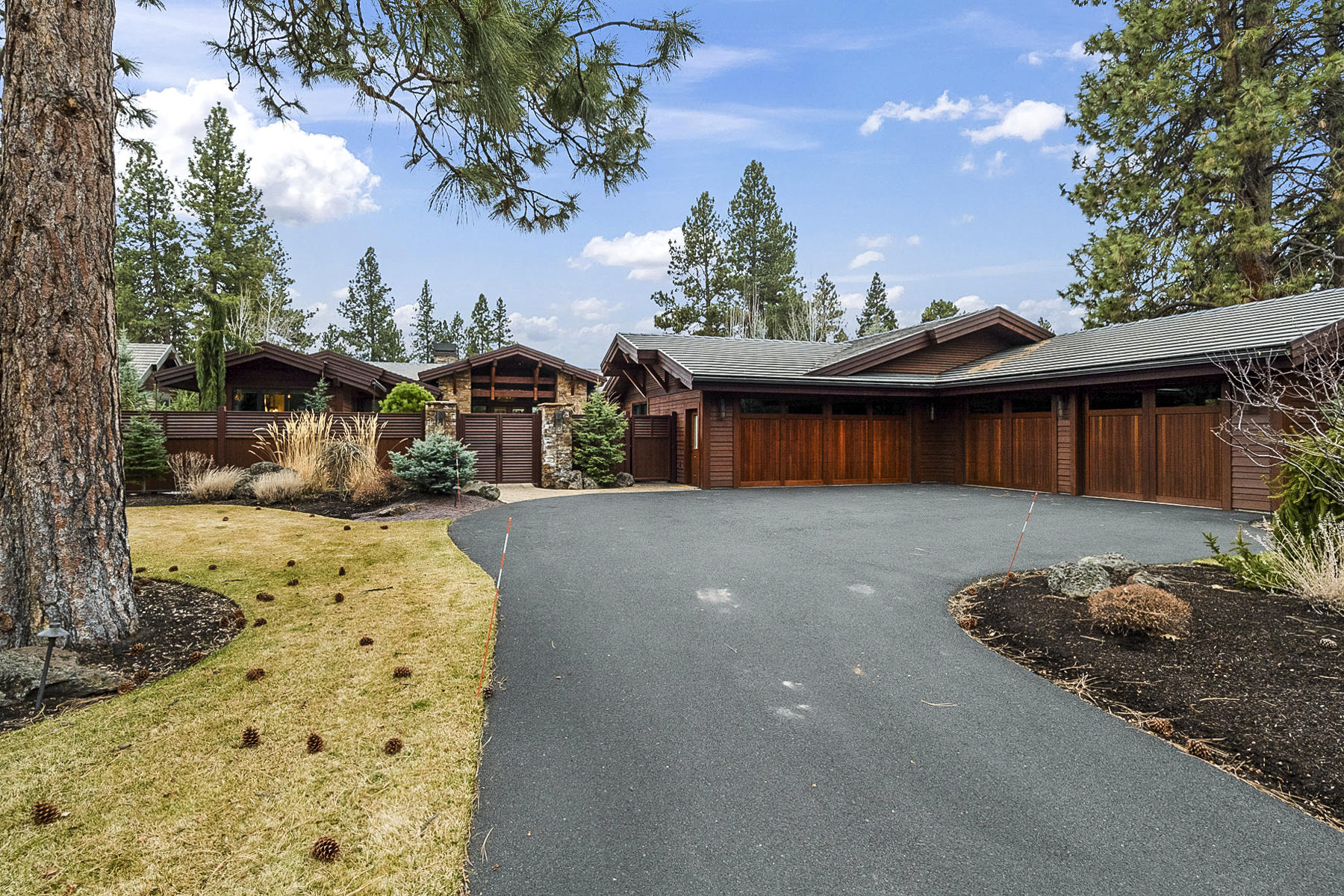 Broken Top - Residential