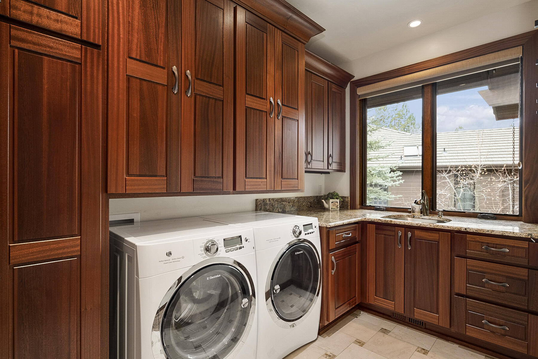 Broken Top - Residential