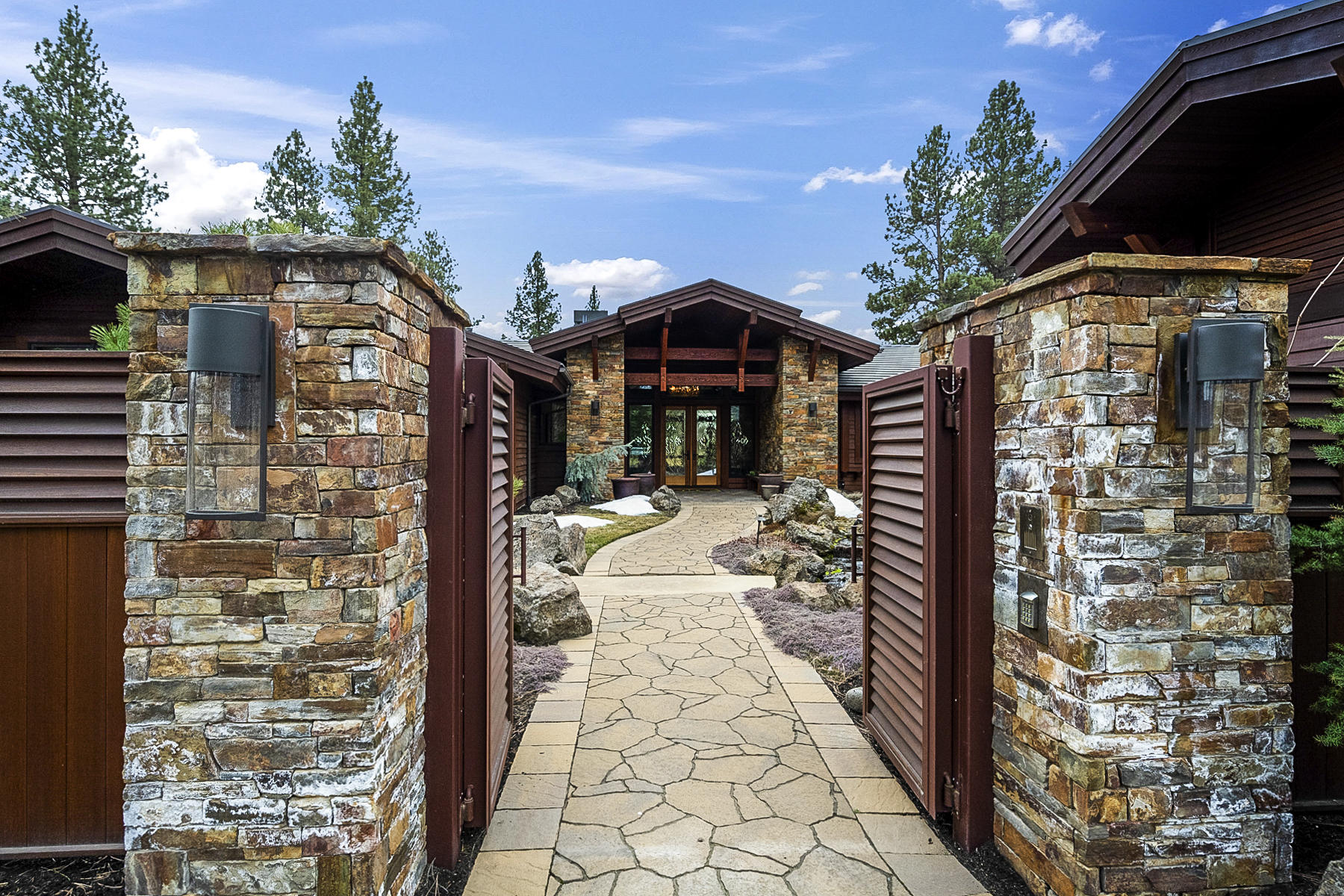 Broken Top - Residential